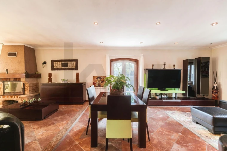 Moradia T4 para Venda em Lousado Foto 5