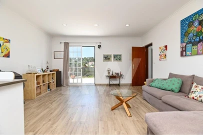 Moradia T5 para Venda em Azeitão (São Lourenço e São Simão)