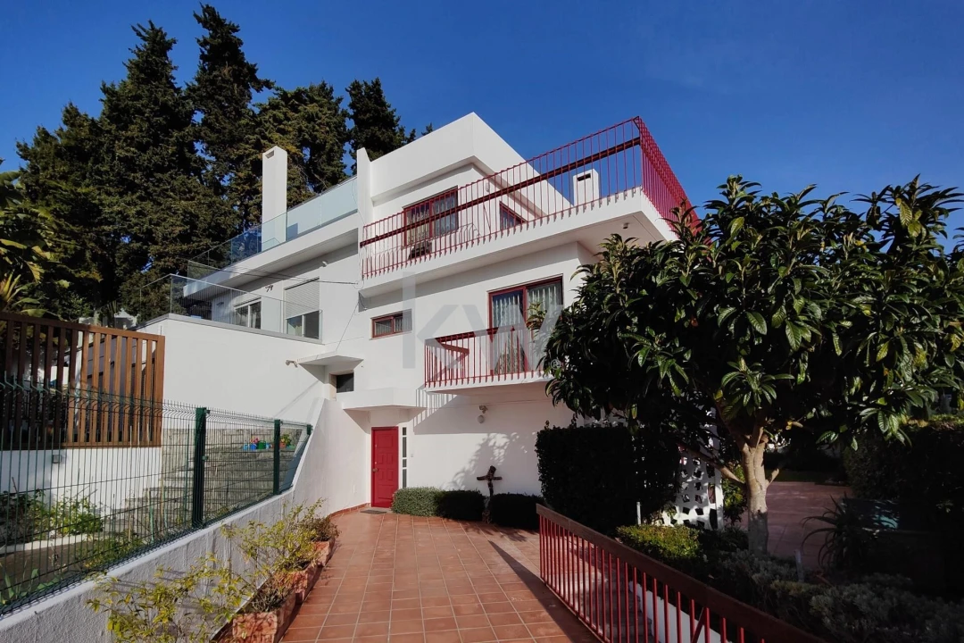 Moradia T5 para Arrendamento em Oeiras e São Julião da Barra, Paço de Arcos e Caxias Foto 1