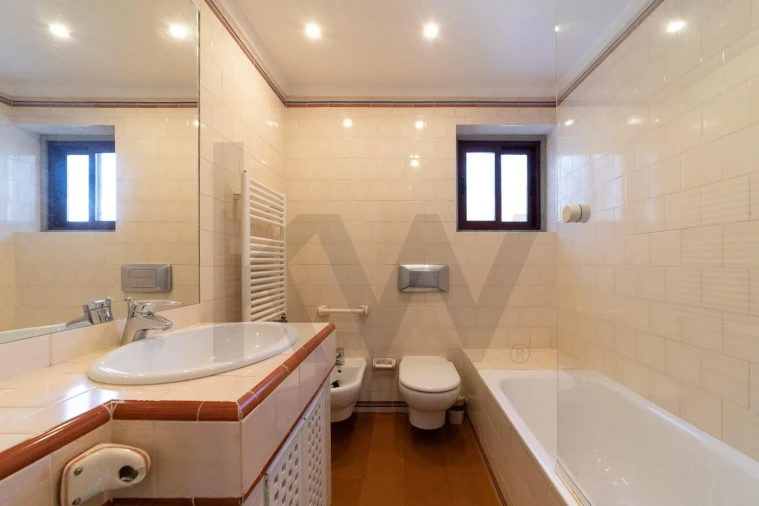 Moradia T5 para Arrendamento em Oeiras e São Julião da Barra, Paço de Arcos e Caxias Foto 27