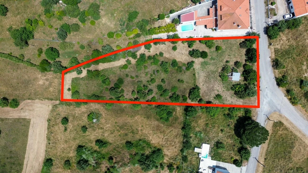 Terreno para Venda em Sesimbra (Castelo) Foto 1
