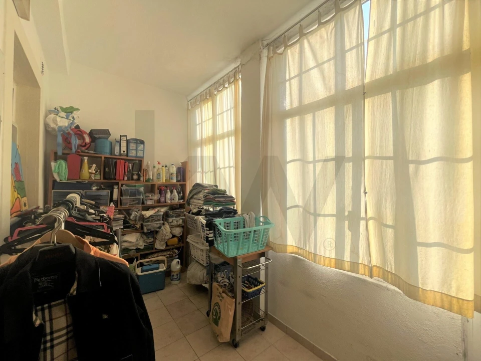 Apartamento T4 para Venda em Santo António Foto 26
