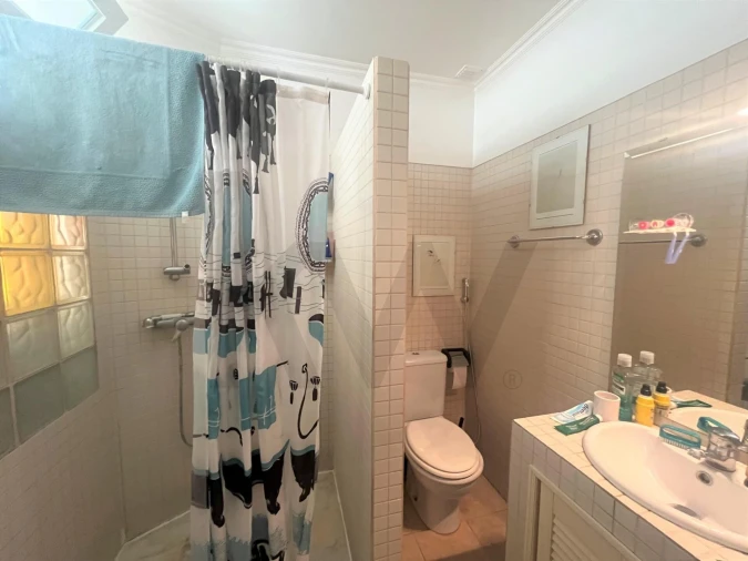 Apartamento T4 para Venda em Santo António Foto 28