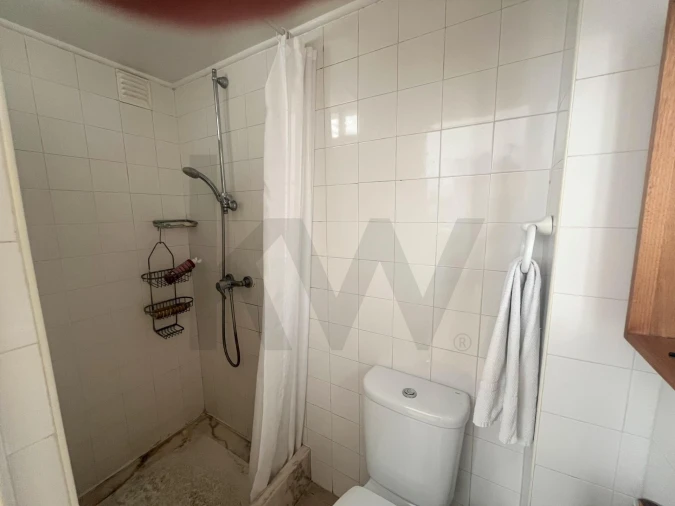 Apartamento T4 para Venda em Santo António Foto 27