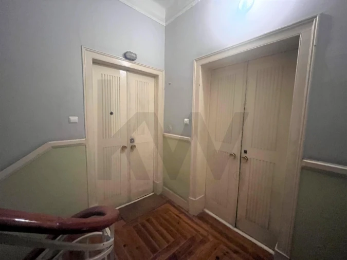 Apartamento T4 para Venda em Santo António Foto 13