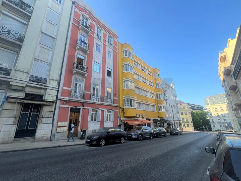 Apartamento T4 para Venda em Santo António Foto 1