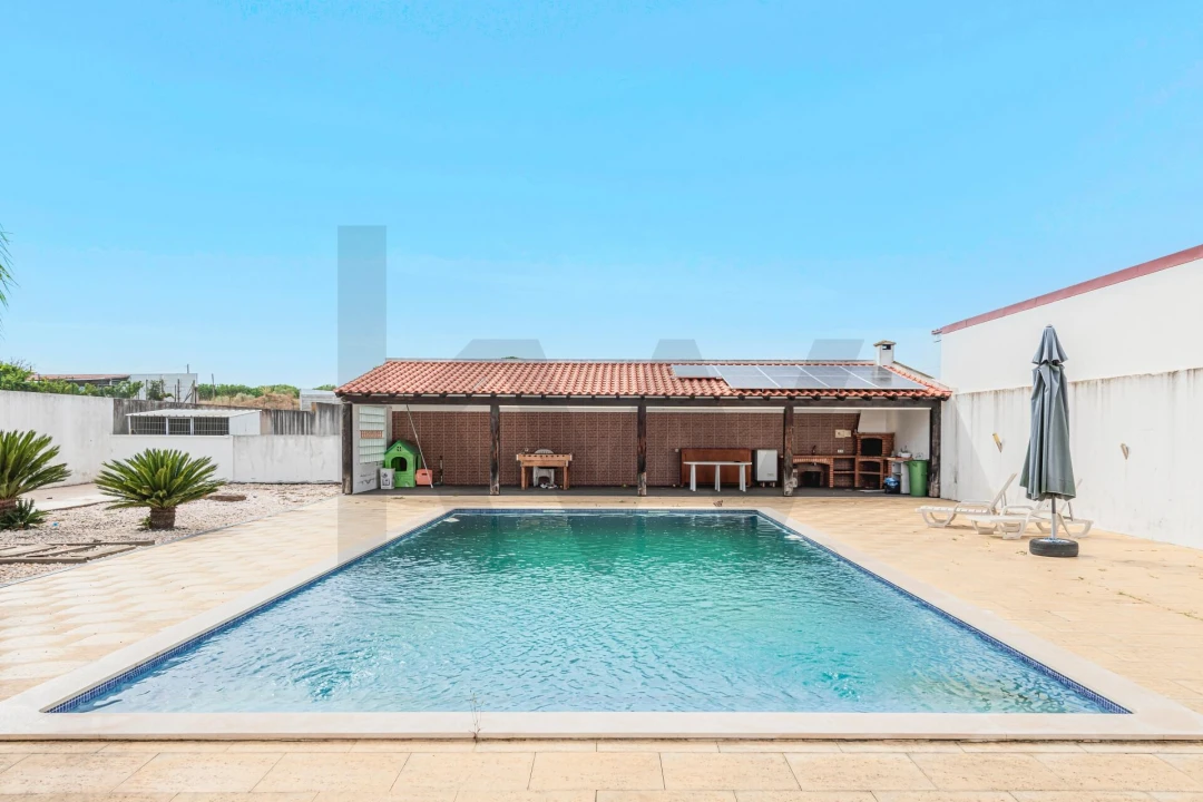 Moradia T4 para Venda em Vendas Novas Foto 34