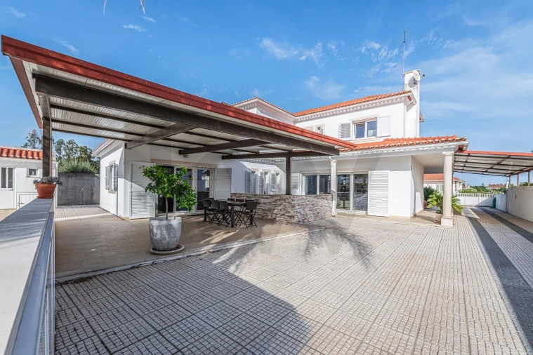 Moradia T4 para Venda em Vendas Novas Foto 33