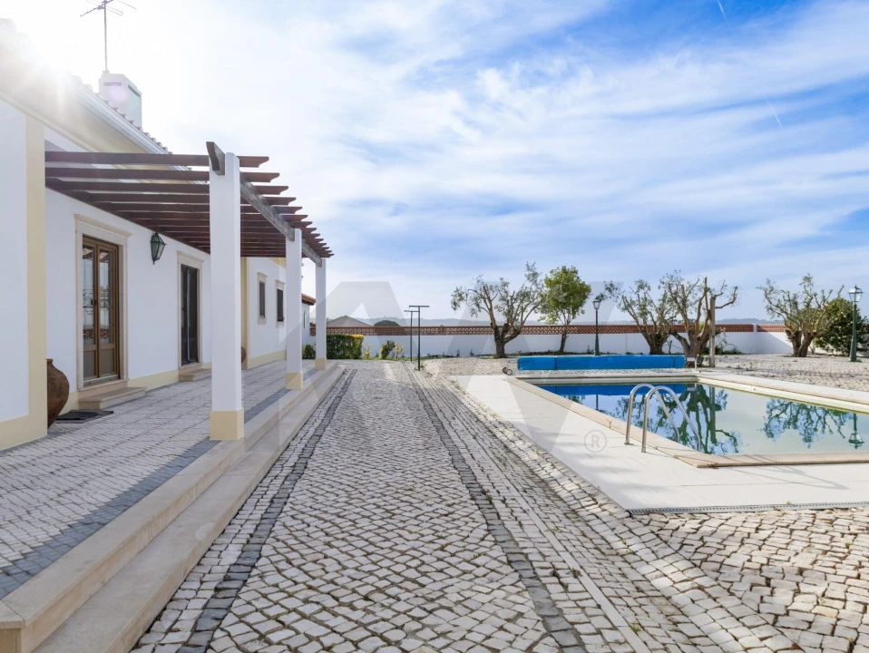 Moradia T4 para Arrendamento em Moita dos Ferreiros Foto 5