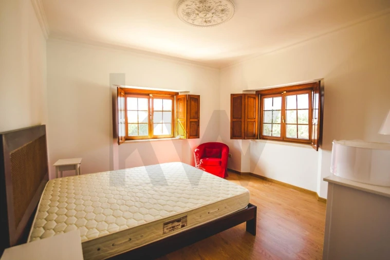 Moradia T4 para Arrendamento em Moita dos Ferreiros Foto 12