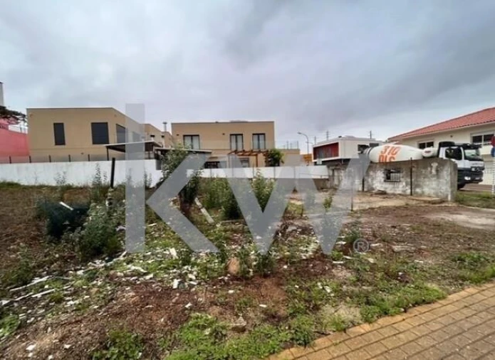 Moradia T3 para Venda em Porto Salvo Foto 6