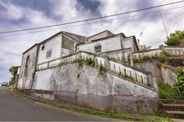 Moradia T4 para Venda em Pilar da Bretanha Foto 3