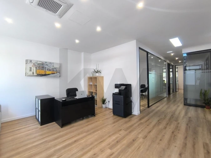 Escritório para Arrendamento em Ramada e Caneças Foto 17