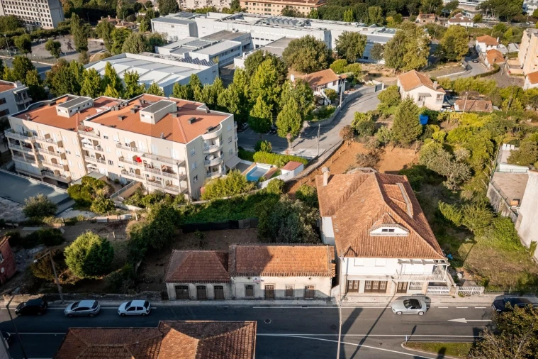 Terreno para Venda em São João da Madeira Foto 2