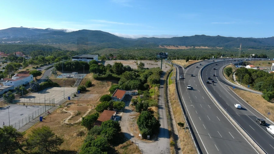 Terreno para Venda em Alcabideche Foto 15