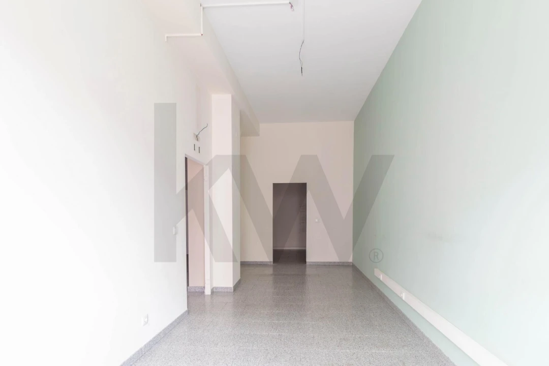 Loja para Venda em Mafamude e Vilar do Paraíso Foto 7