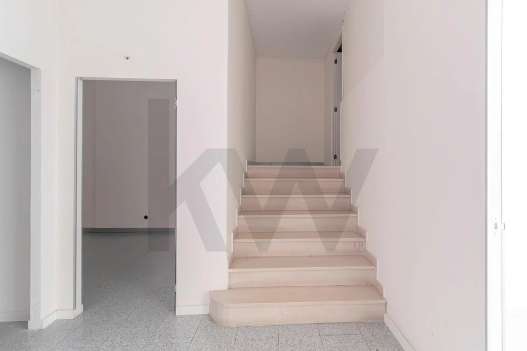 Loja para Venda em Mafamude e Vilar do Paraíso Foto 40