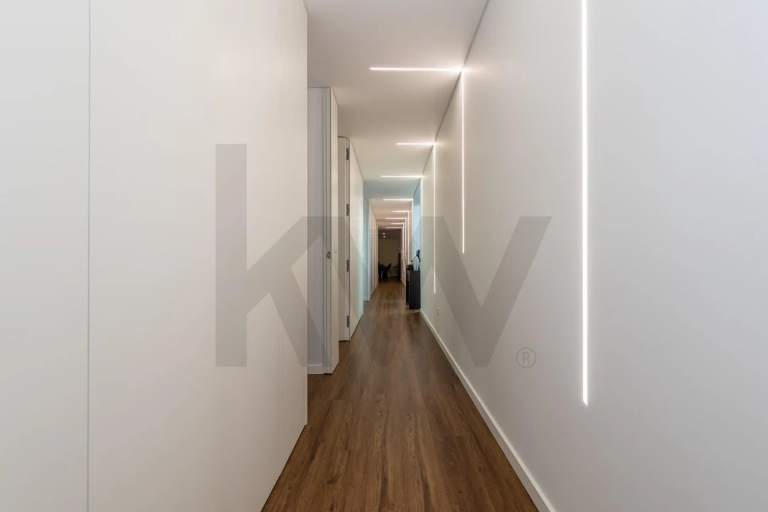 Moradia T3 para Venda em Capelas Foto 29