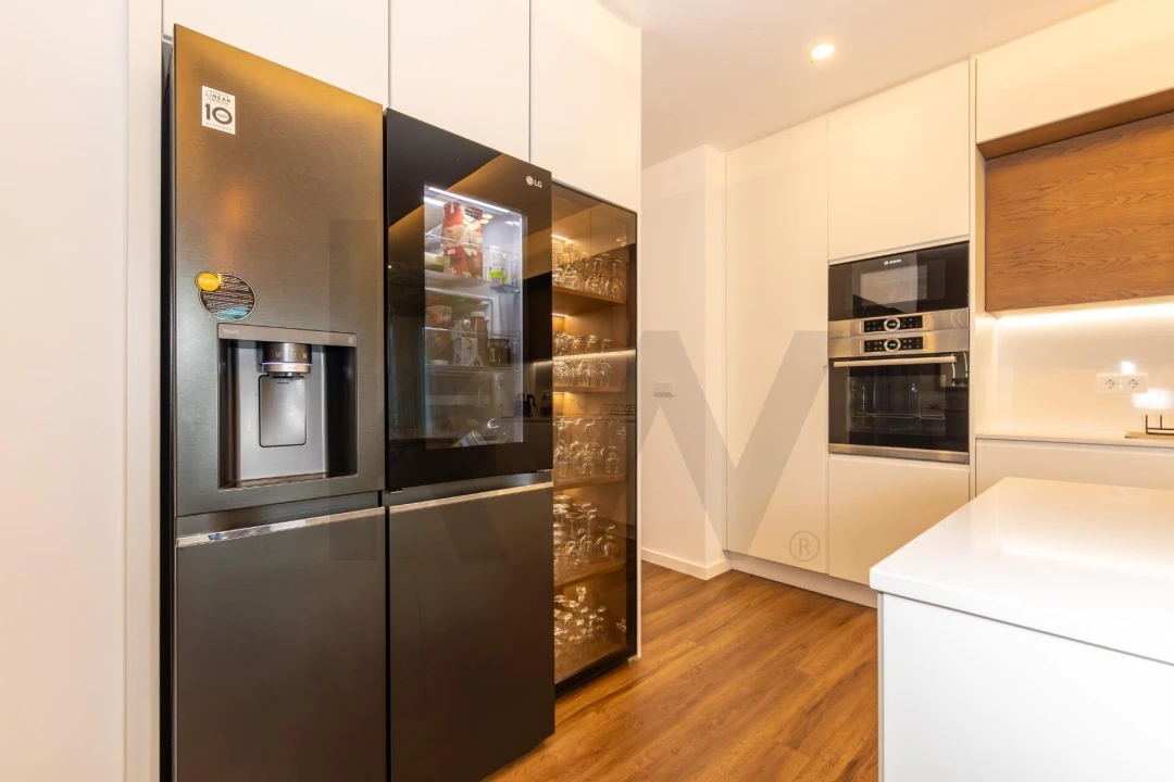 Moradia T3 para Venda em Capelas Foto 4