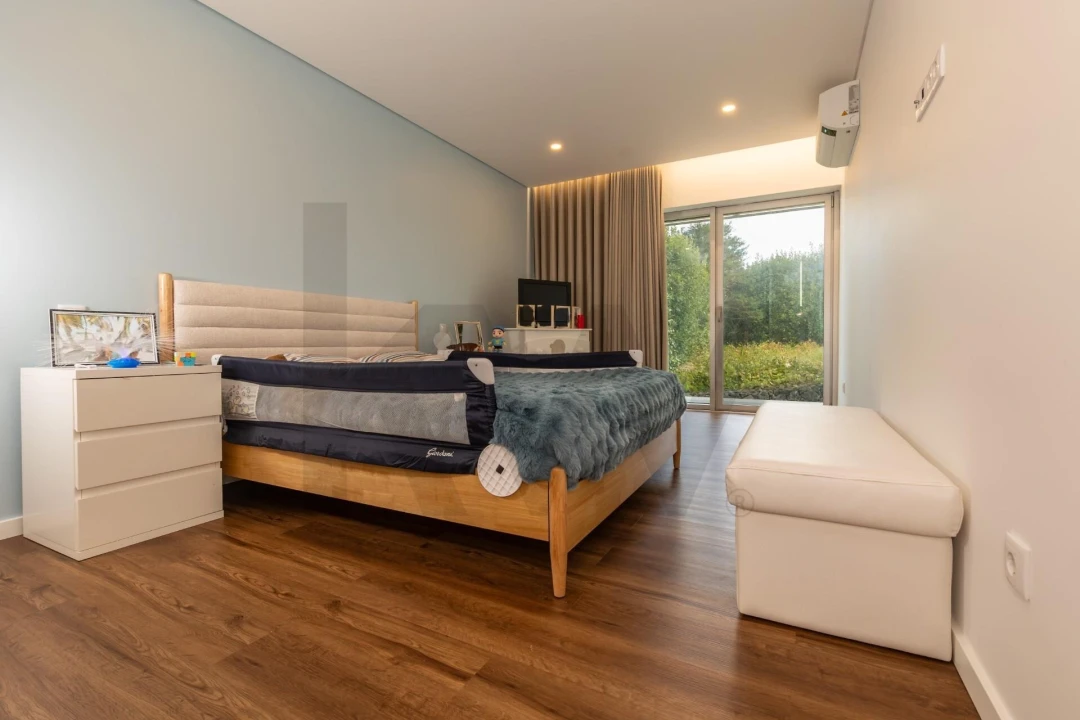 Moradia T3 para Venda em Capelas Foto 27