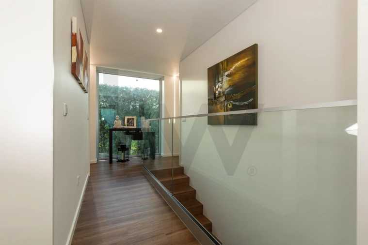 Moradia T3 para Venda em Capelas Foto 38