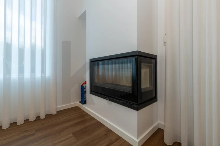 Moradia T3 para Venda em Capelas Foto 15