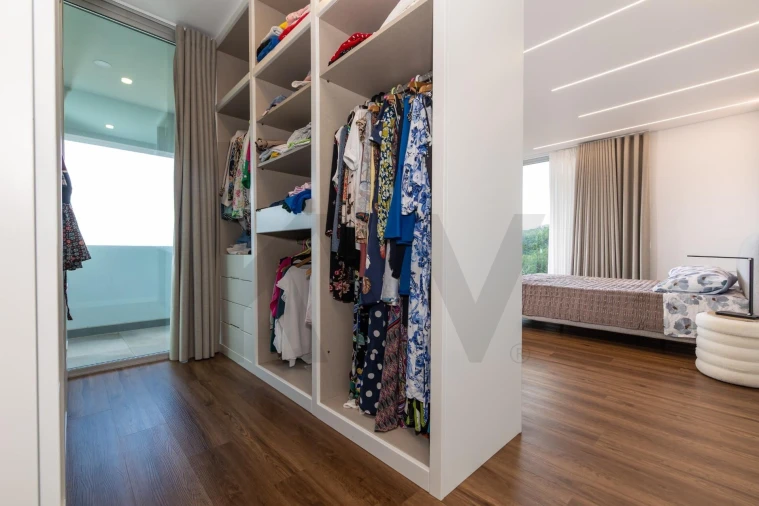 Moradia T3 para Venda em Capelas Foto 18