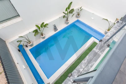 Moradia T4 para Venda em Fernao Ferro