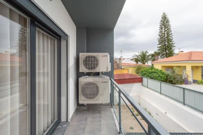 Moradia T4 para Venda em Fernao Ferro