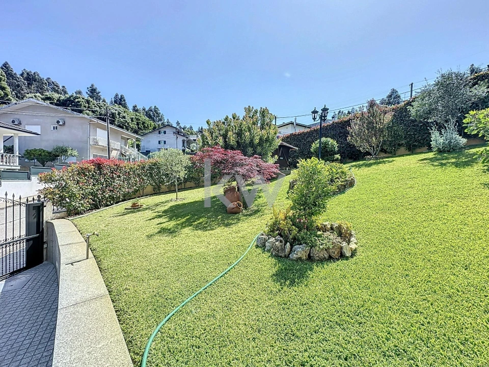 Moradia T4 para Venda em Caldas de São Jorge e Pigeiros Foto 68