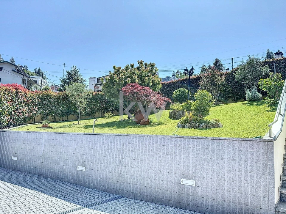 Moradia T4 para Venda em Caldas de São Jorge e Pigeiros Foto 73