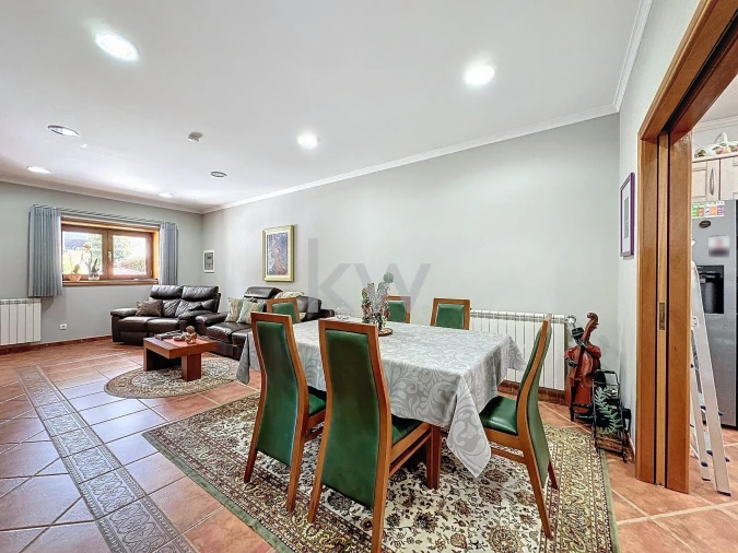 Moradia T4 para Venda em Caldas de São Jorge e Pigeiros Foto 23