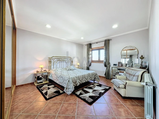 Moradia T4 para Venda em Caldas de São Jorge e Pigeiros Foto 56