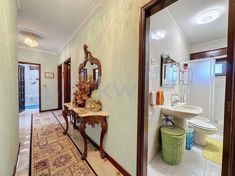 Moradia T4 para Venda em Caldas de São Jorge e Pigeiros Foto 29