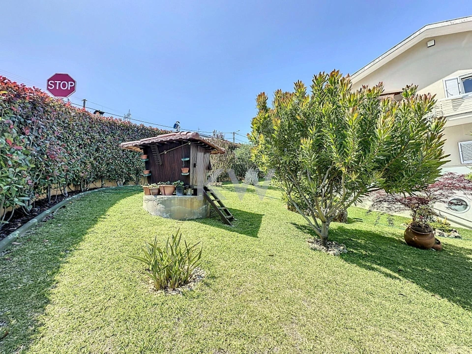 Moradia T4 para Venda em Caldas de São Jorge e Pigeiros Foto 46