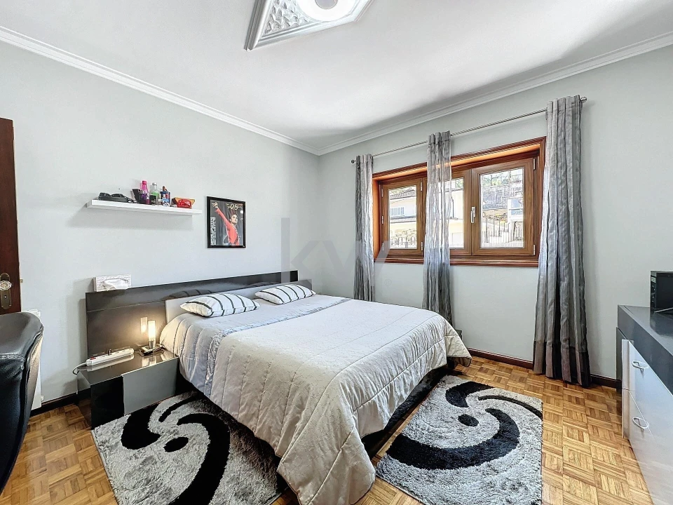 Moradia T4 para Venda em Caldas de São Jorge e Pigeiros Foto 36