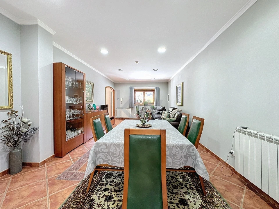 Moradia T4 para Venda em Caldas de São Jorge e Pigeiros Foto 22