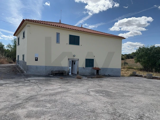 Moradia T5 para Venda em Atalaia e Safurdão Foto 3