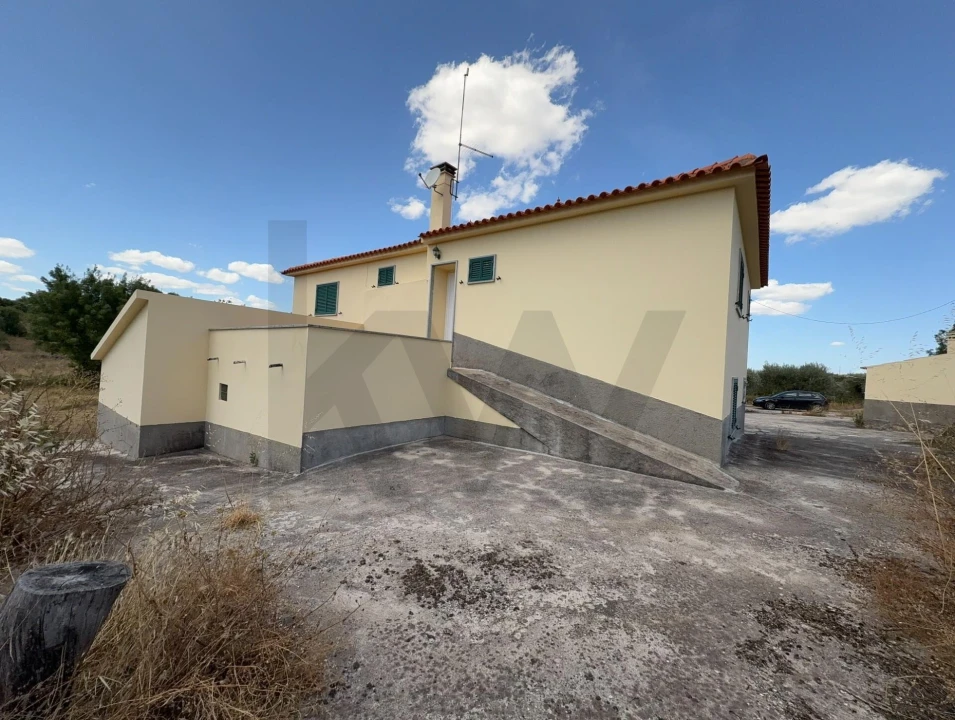 Moradia T5 para Venda em Atalaia e Safurdão Foto 5