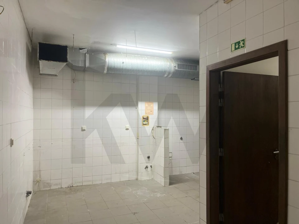 Loja para Venda em Arroios Foto 11