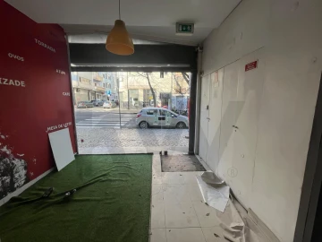 Loja para Venda em Arroios