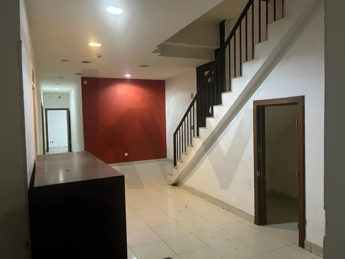 Loja para Venda em Arroios Foto 3