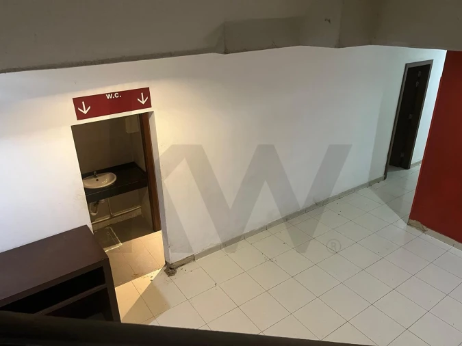 Loja para Venda em Arroios Foto 14