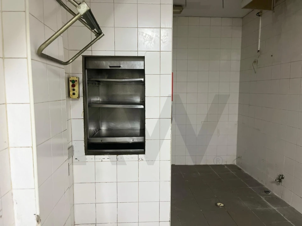 Loja para Venda em Arroios Foto 9