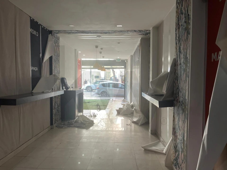 Loja para Venda em Arroios Foto 2