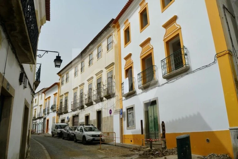 Prédio para Venda em Évora (São Mamede, Sé, São Pedro e Santo Antão) Foto 7