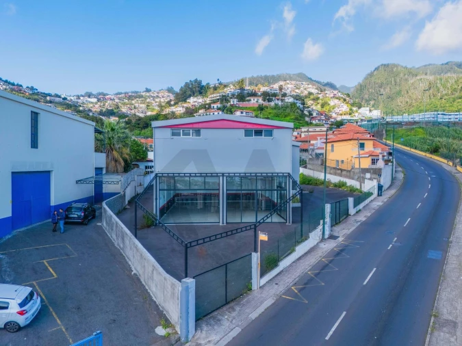 Armazém para Arrendamento em Santo Antonio Foto 9