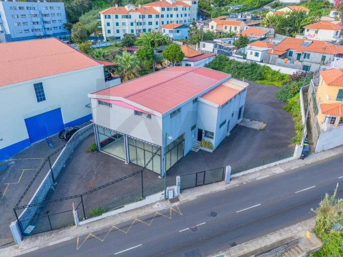 Armazém para Arrendamento em Santo Antonio Foto 2