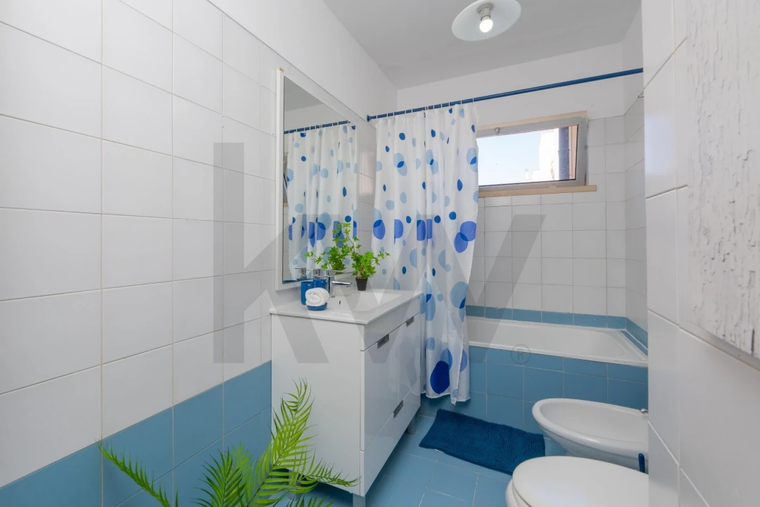 Apartamento T2 para Arrendamento em Caparica e Trafaria Foto 5