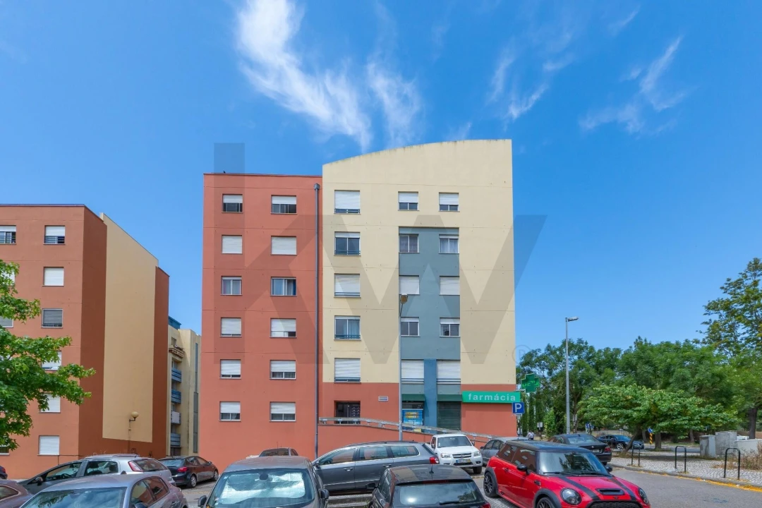 Apartamento T2 para Arrendamento em Caparica e Trafaria Foto 1